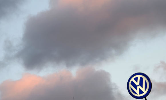 VW admits 11 mn cars have pollution cheating device