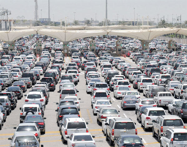 Fahd Causeway congestion continues despite efforts