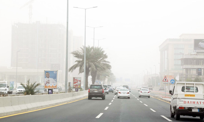 North African sandstorm ‘Madar’ disrupts life in Saudi Arabia