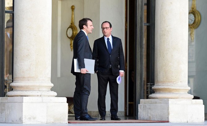 Hollande calls on French to back Macron, prevent Le Pen “risk”