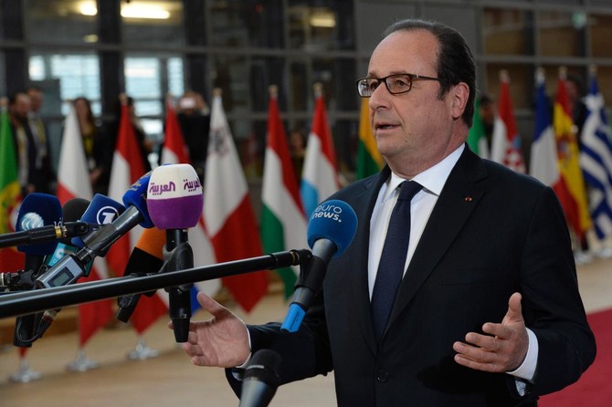 Hollande: Britain must pay price for Brexit