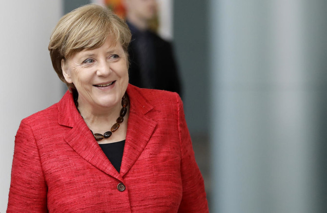 After Saudi stop, Merkel visits UAE