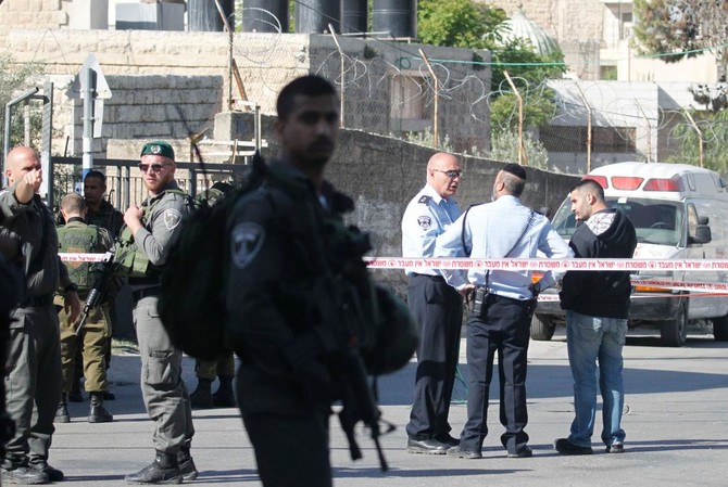 Palestinian attempts stabbing, shot by Israeli forces