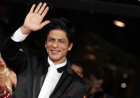 Bollywood's Shah Rukh Khan photobombed by unlikely pair in viral Dubai snap