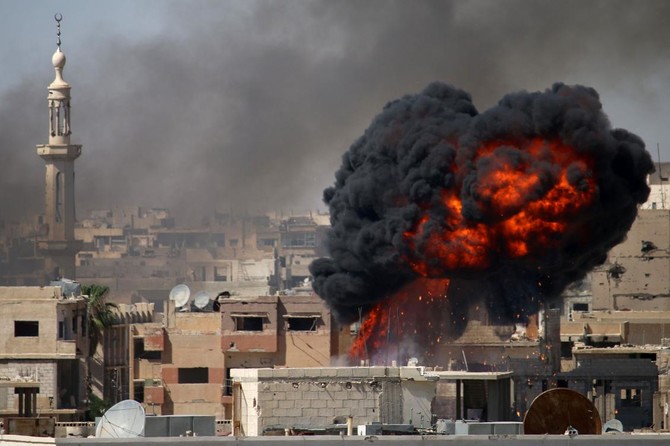 Air strikes pound southwest Syrian city of Daraa
