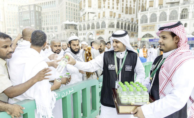 Over 30 million iftar meals distributed at Makkah’s Grand Mosque: Report