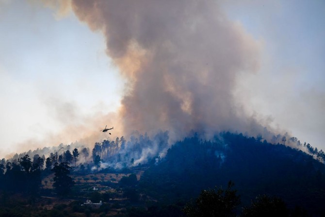 After France and Portugal, Spain battles forest fire | Arab News