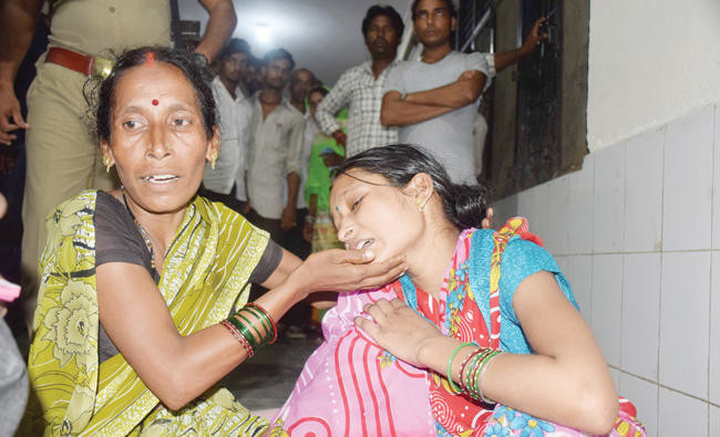 60 children die as India hospital runs short of oxygen