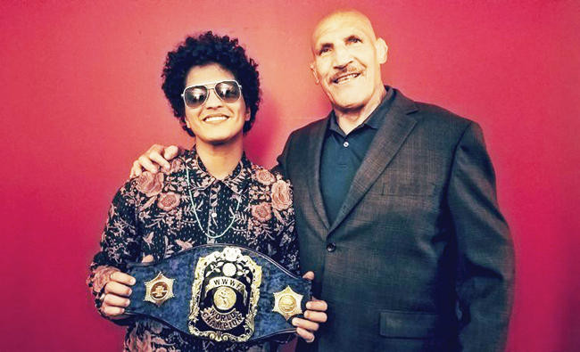 Bruno Mars meets source of nickname: Bruno Sammartino | Arab News