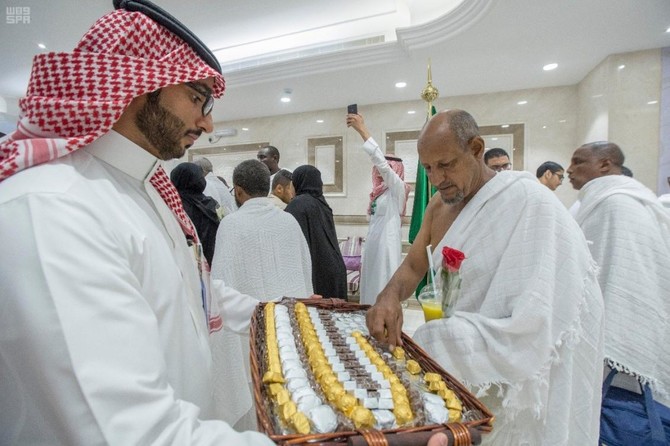 Families of Sudanese soldiers arrive for Hajj as guests of Saudi king
