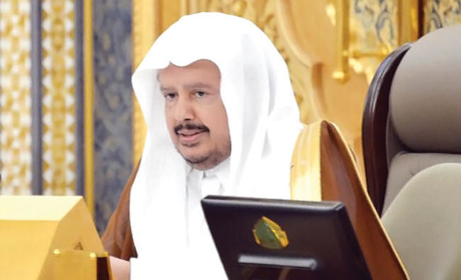 Saudi Shoura Council calls to hire specialized women to issue fatwas