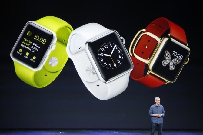 Apple admits new smartwatch has connectivity glitch