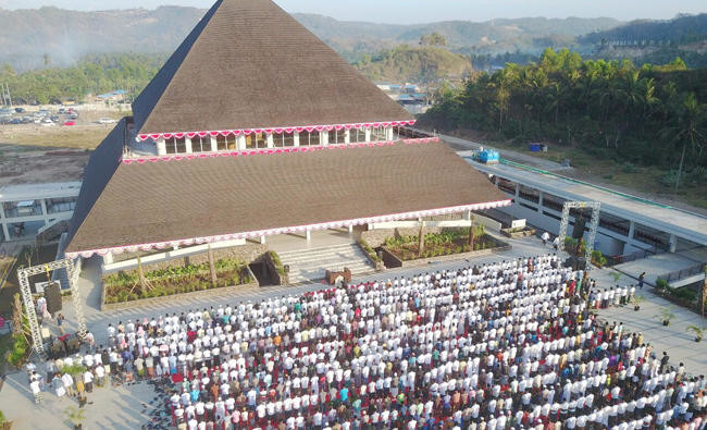 Indonesia seeks bigger share of global halal tourism