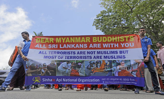 Hard-line Sri Lanka Buddhists mob attack Rohingya refugees