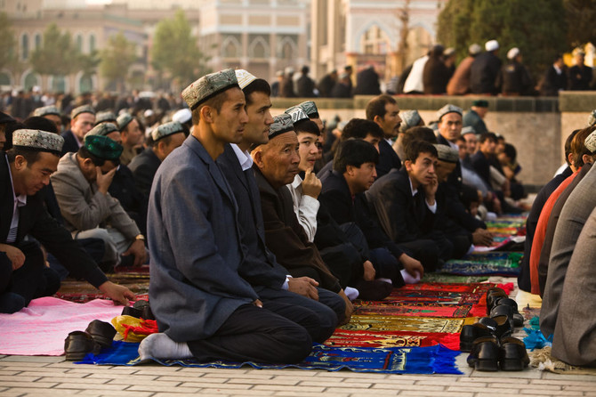 Chinese Muslims told ‘hand over Qur’ans and prayer mats or face harsh punishment’