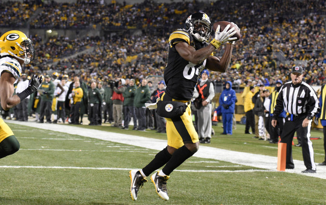 Brown delivers, Steelers edge resilient Packers 31-28