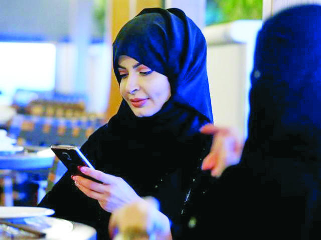 Saudi women break youth monopoly of telecom sector
