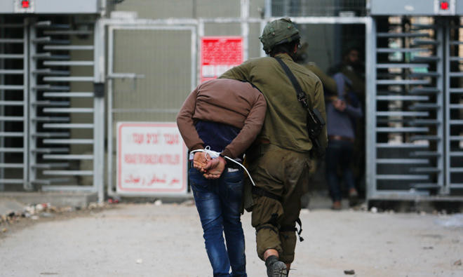 Palestinian girl who ‘slapped’ Israeli soldier arrested