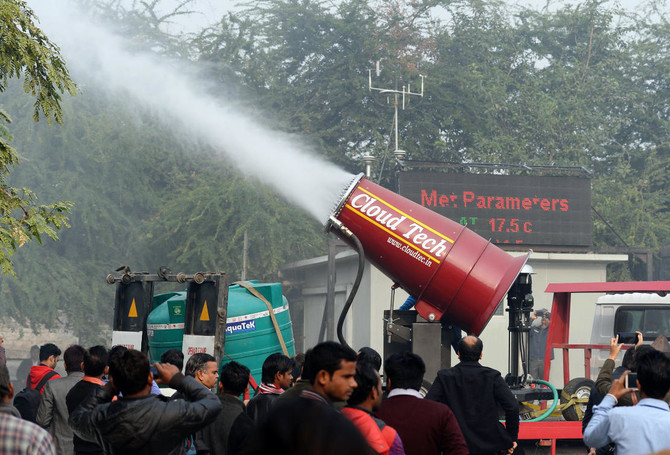 Experts pour cold water on Delhi’s $40,000 anti-smog cannon