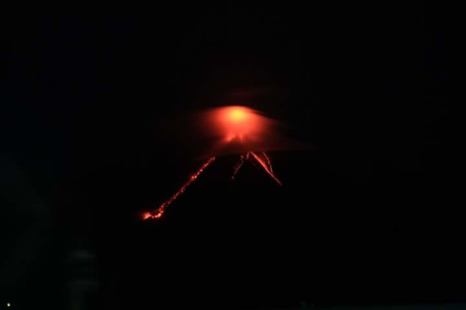 Philippine officials fear Mount Mayon eruption could be imminent