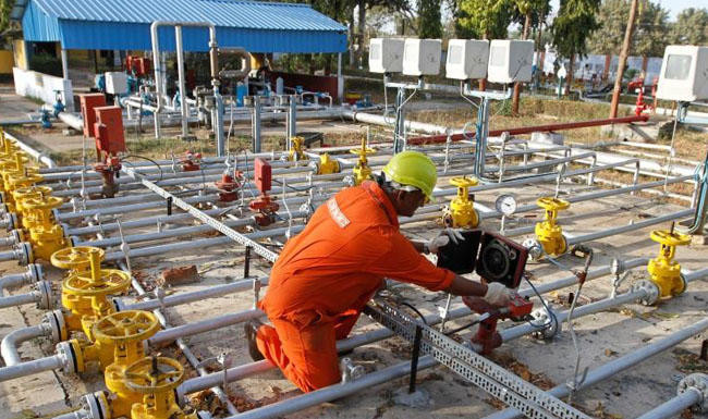 India plans massive natural gas expansion