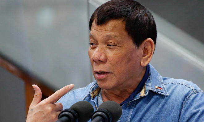 Duterte meets second batch of repatriated Filipino workers from Kuwait