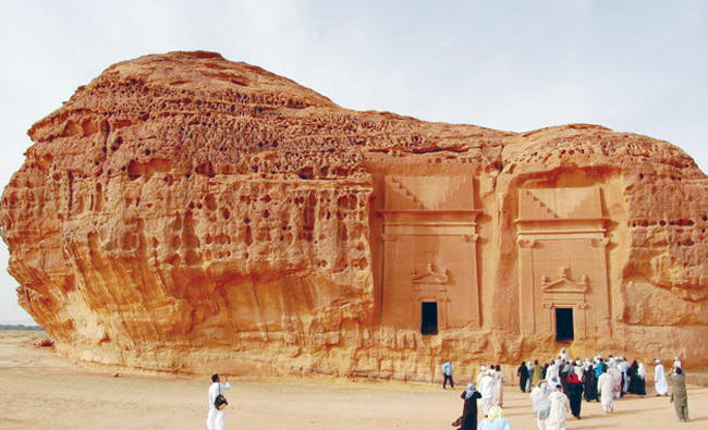 Saudi Arabia’s first woman tour guide earns a place in history