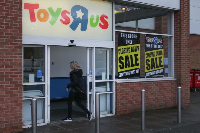 Tough UK retail market claims high street stores Toys R Us and Maplin