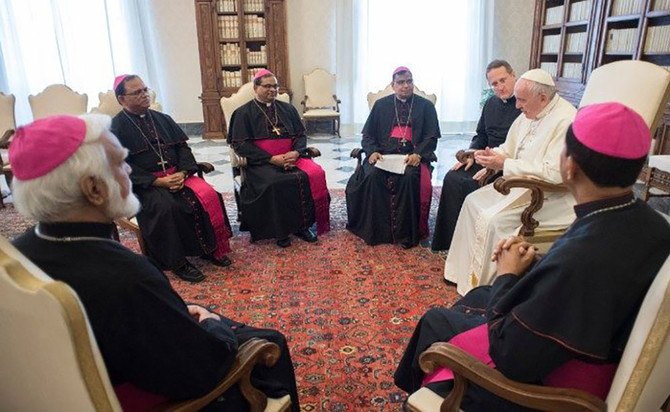 Vatican News: Pope meets Pakistan's bishop
