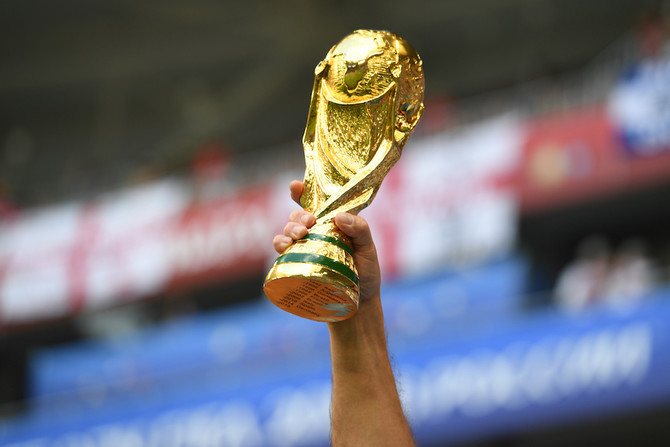 RARE - Official 2014 FIFA World Cup Final Mini Trophy Brasil Replica  Souvenir 7