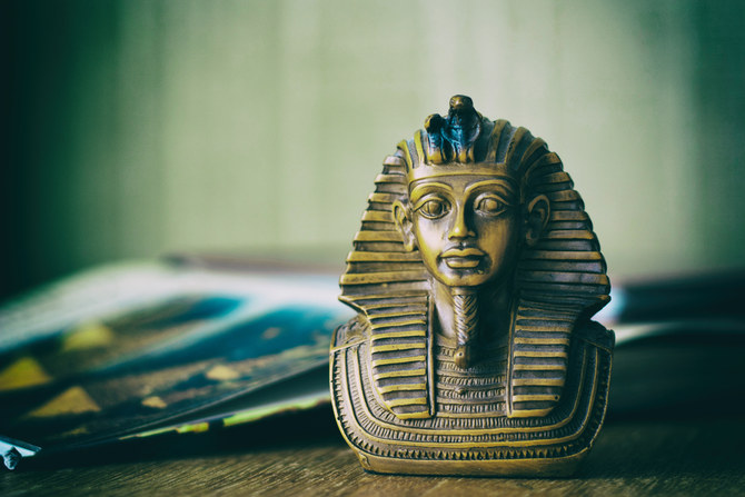 Di tích Ai Cập thời Pharaonic ở Afghanistan mang trong mình một câu chuyện lịch sử đầy kỳ vĩ và bất ngờ. Tại đây, bạn sẽ được đắm mình trong những di chỉ hoàng đế, những cung điện tuyệt đẹp và những ngôi đền linh thiêng. Hãy cùng vào hình để khám phá những bí mật thú vị về một thời đại đầy huyền bí.