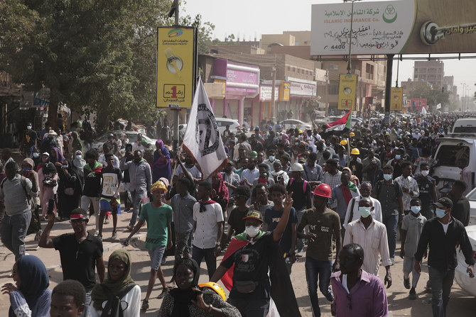 First Sudan security death as coup opponents keep up protests