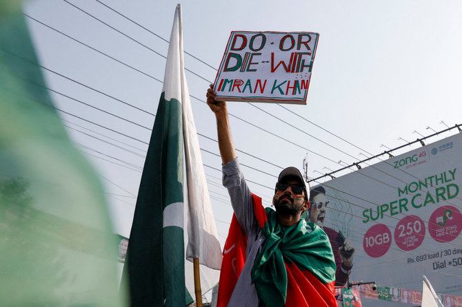 3 'rats' looting Pakistan for 30 years: Imran Khan