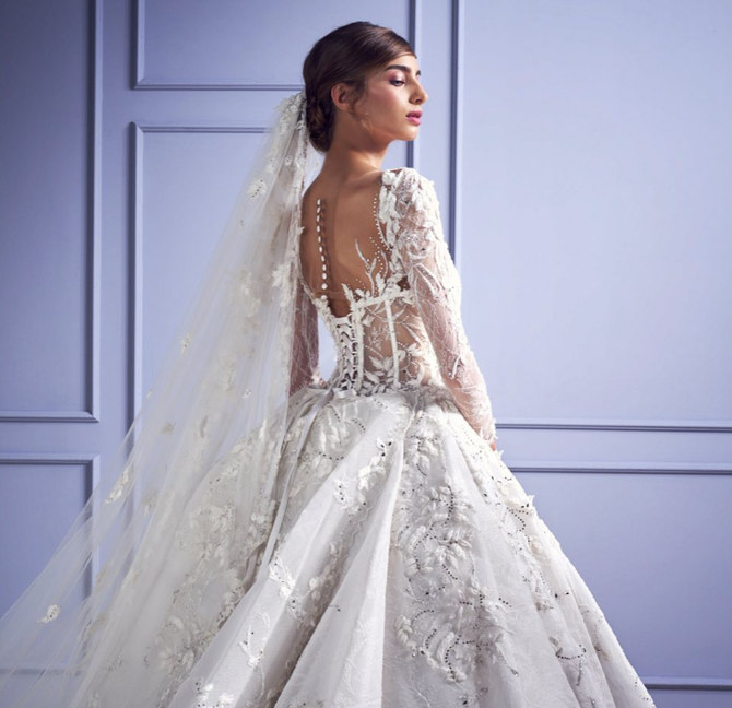 Louvre Bridal Review [2023]: Best Korean-style Wedding Gowns