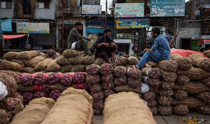 India: Discounted onions being sold in cities as prices rise