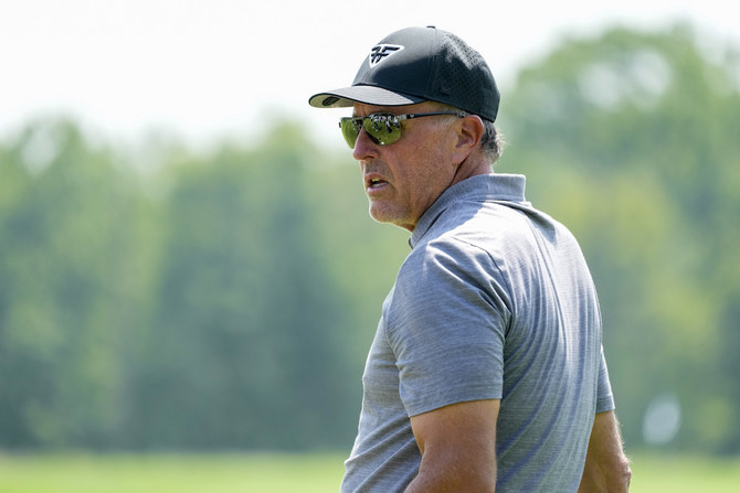 Phil Mickelson and the nine greatest old-guy runs in sports