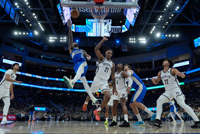 Lillard 'phenomenal' as Bucks bounce back against Nets