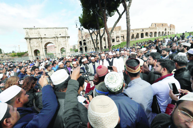 Muslims in Italy protest over unfair restrictions