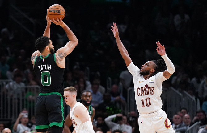 Celtics overpower Cavs, Mavs edge closer after beating Thunder