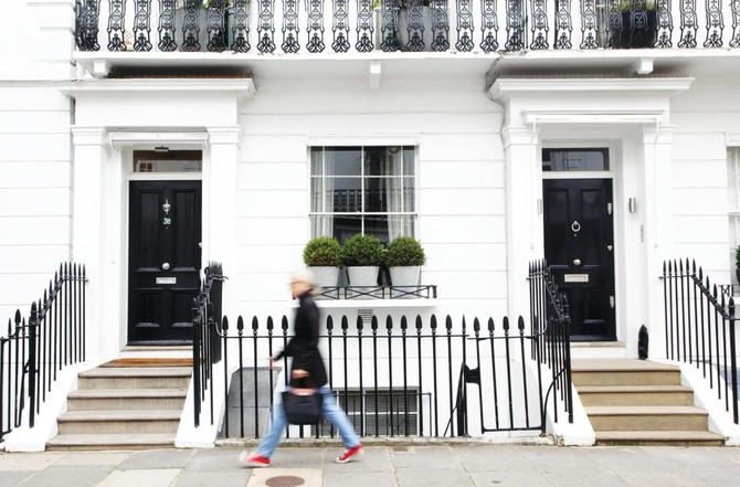 Gulf helps Mayfair regain London property top spot