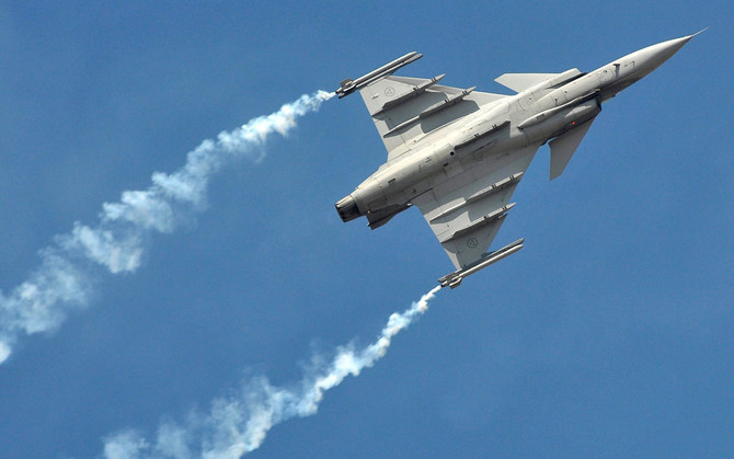 India opens contest to supply more than 100 fighter jets