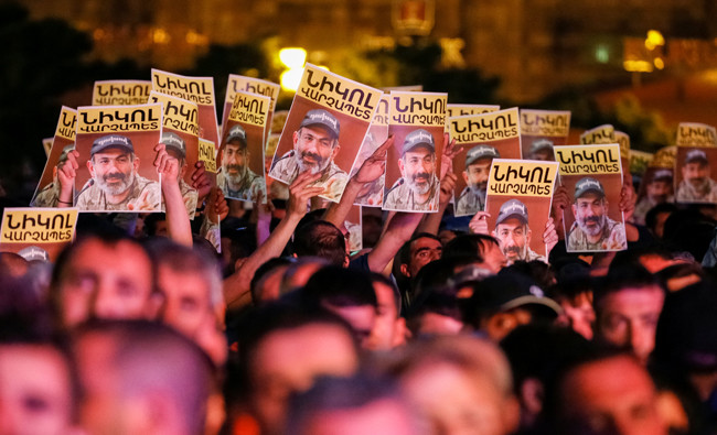 Tens of  thousands of Armenians shut down  capital in show of defiance