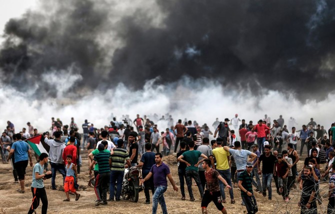 Israeli troops fire shots, tear gas at Gaza protesters, 350 Palestinians hurt