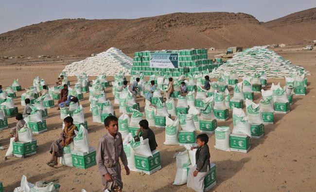KSRelief distributes 580 food baskets in Yemen’s Marib