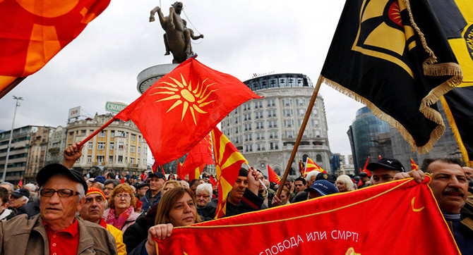 Macedonia: Any new country name to be put to a referendum
