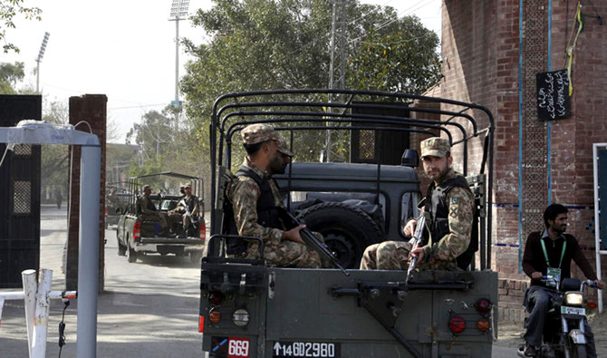 Bomb kills two soldiers in Pakistan's tribal belt