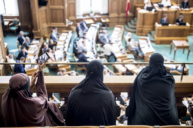  Denmark forbids burqa, niqab; rights group slam ban as unnecessary