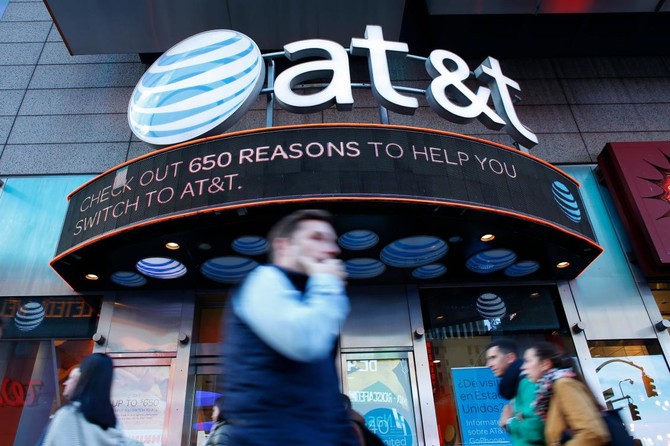 US federal judge clears AT&T-Time Warner merger deal