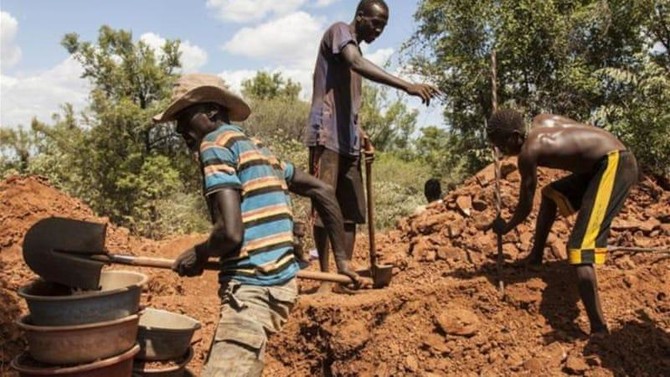 Gold rush in Guinea triggers bloodshed