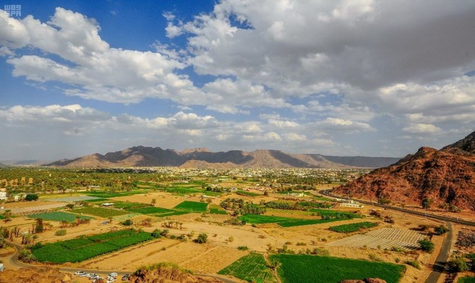 Tourists throng to the Saudi Arabian city of Najran for bird’s eye views of the valley